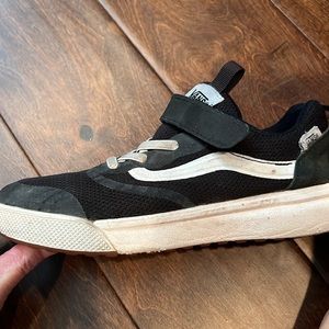 Boys Vans Ultrarange Size 2.5
